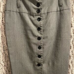 Chic Buttoned Gray Pencil Skirt